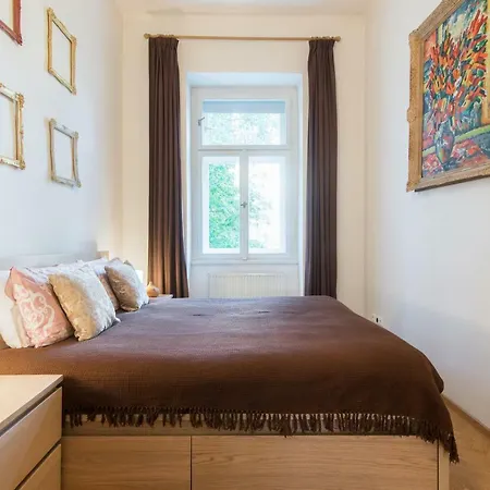 Victoria Design - Slavojova *